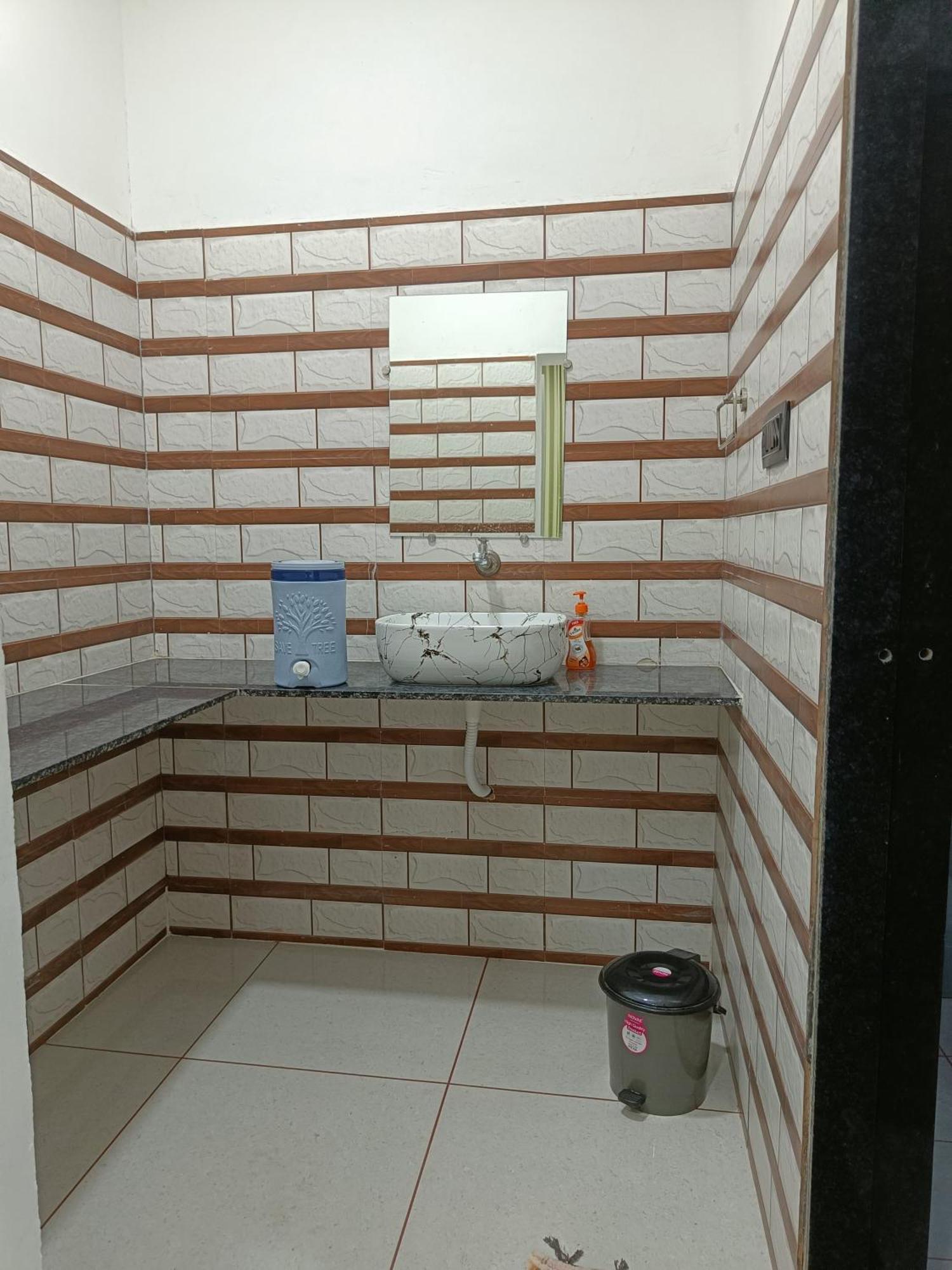 Gir Madhuli Farmhouse Sasan Gir Quarto foto